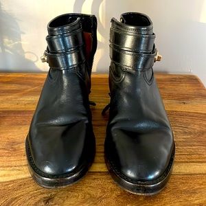 Coach Elton Black Leather Short Anke Boots with Coach Buckle size 8